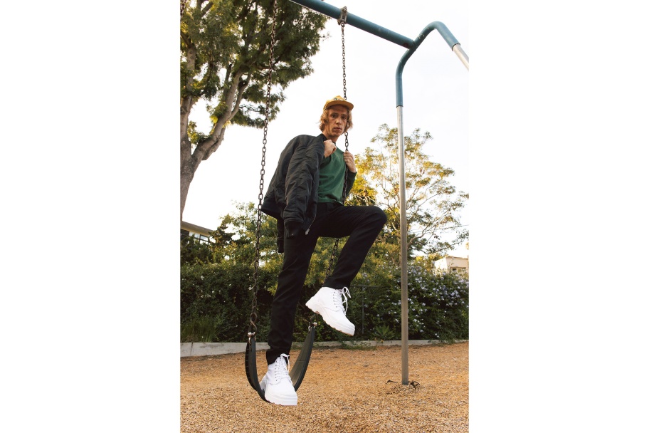 سترة مدينة البلاديوم النسائية السوداء